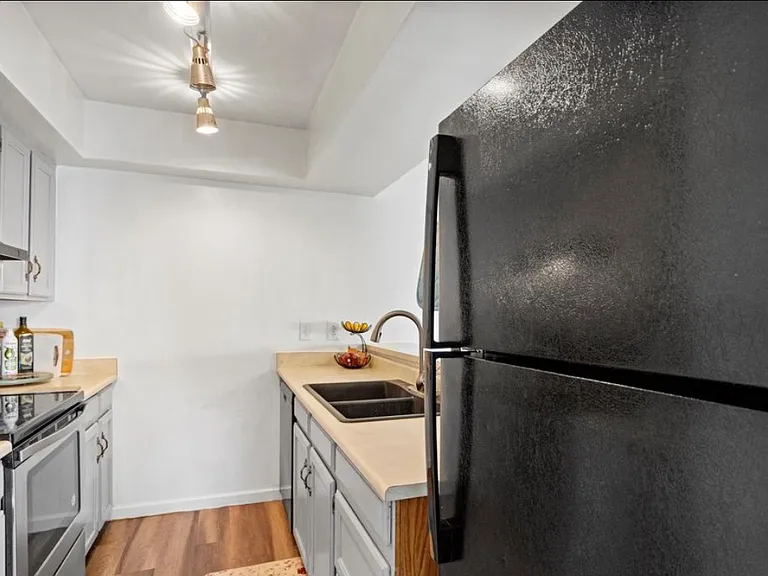 1430 W La Jolla Dr #1430 — Photo 8