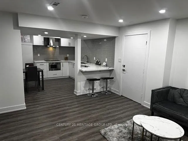 7 Larkfield Cres #2 — Photo 14