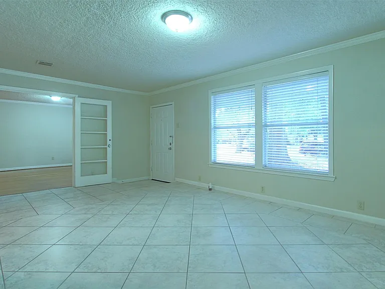 1322 Curtin St — Photo 27