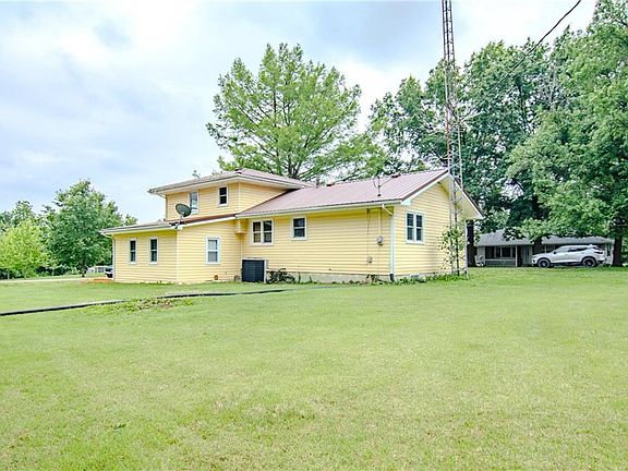 3rd image of 711 Kristi Ln