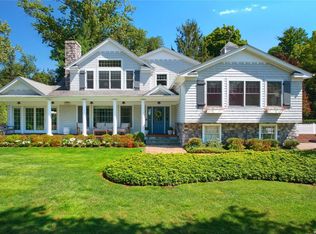 7 Gulls Cv, Manhasset, NY 11030