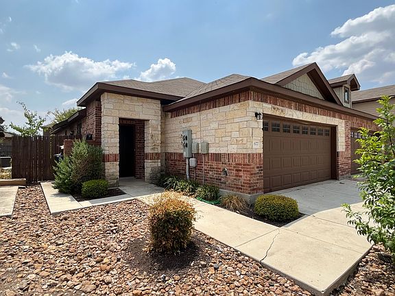 3rd image of 677 Creekside Cir