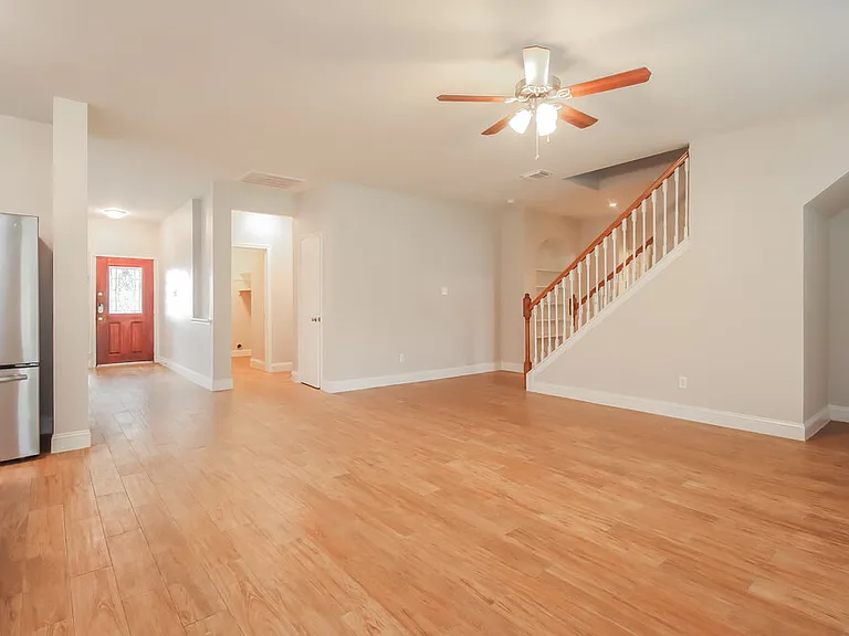 553 Small Cedar Dr — Photo 5