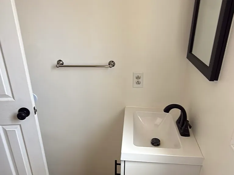 6316 Middleton St #E — Photo 12