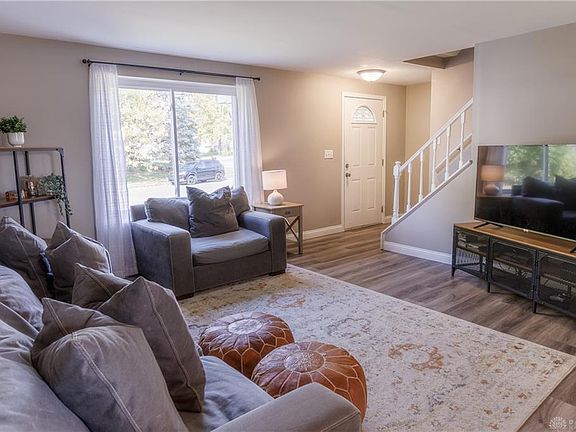 4th image of 9588 Springwater Ln