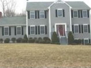 48 Cardinal Rd, East Lyme, CT 06333