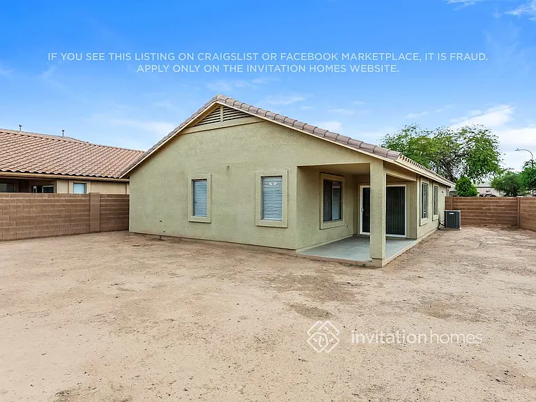 2122 S 114th Ave — Photo 16