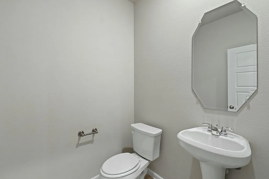 3101 Strawberry Farm Ln — Photo 1