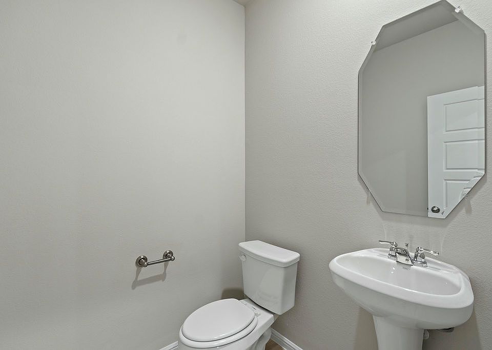 1st image of 3101 Strawberry Farm Ln