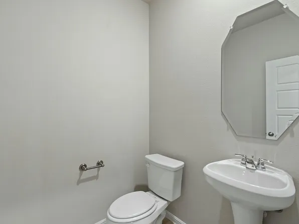 3101 Strawberry Farm Ln, Fort Worth, TX