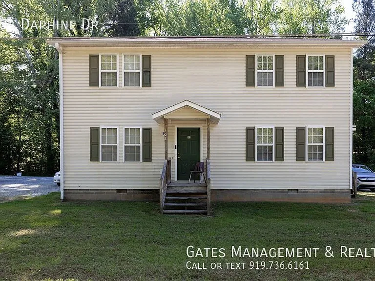 104 Daphine Dr — Photo 1
