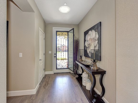 4th image of 2127 Aiken Way