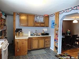 4th image of 9031 Plainville Rd