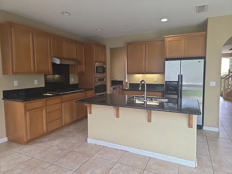 5220 Antiquity Cir — Photo 5