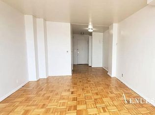 627 Cortelyou Rd #2, Brooklyn, NY 11218