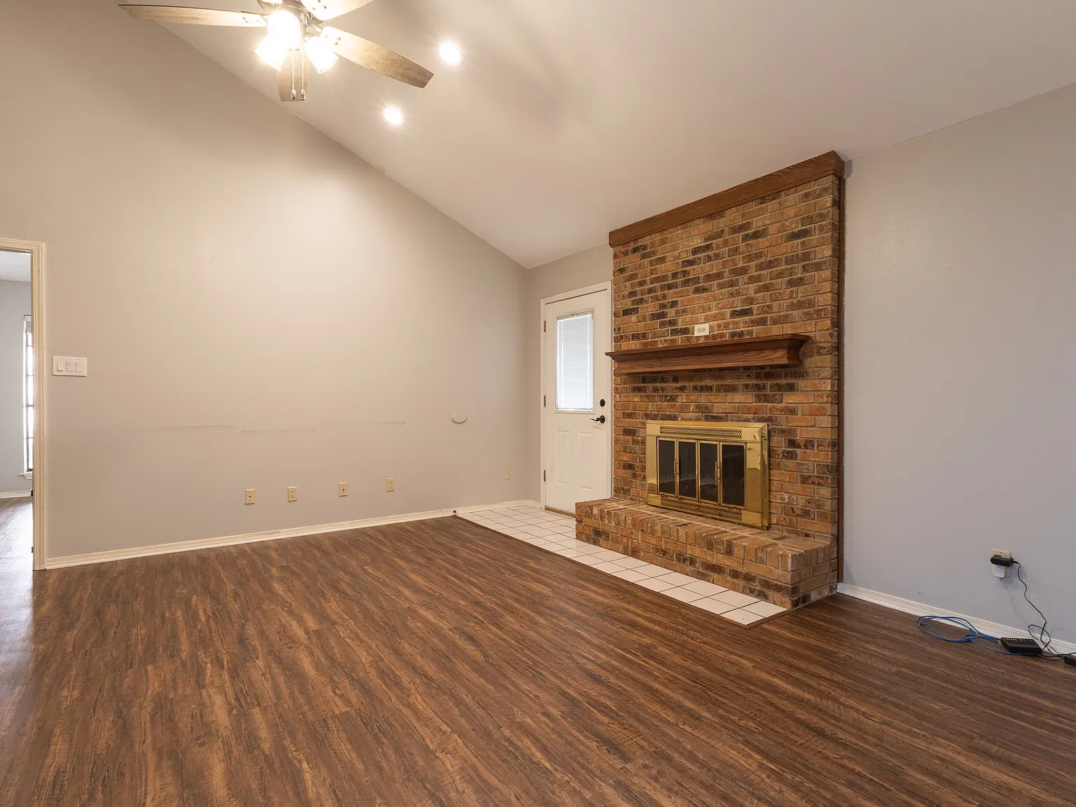 2 bed, 1450 sqft, $1,700 — Photo 4