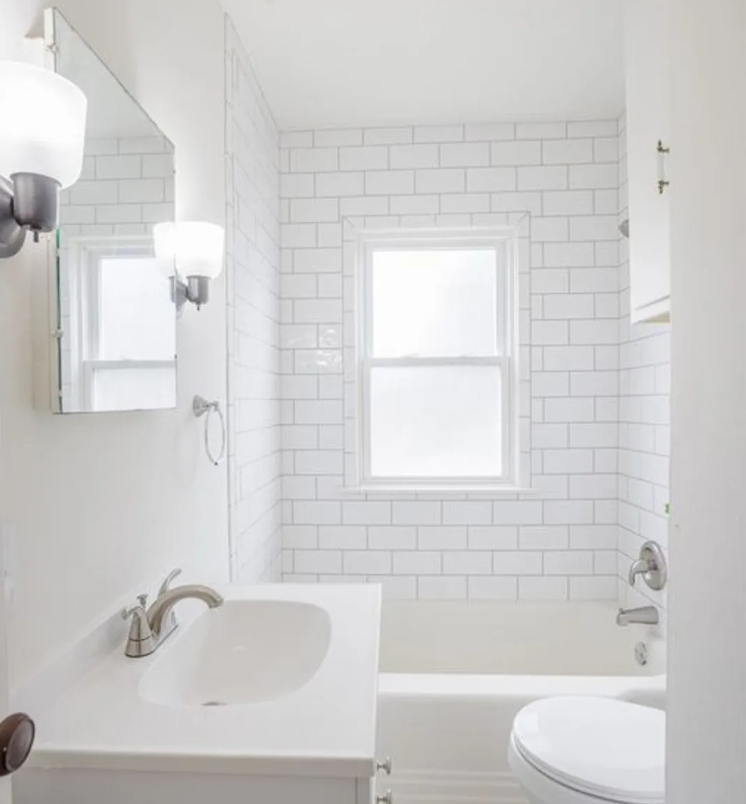 3121 Delaine Ave — Photo 3