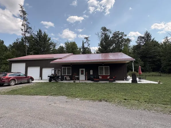 810 E Arnold Lake Rd, Harrison, MI 48625