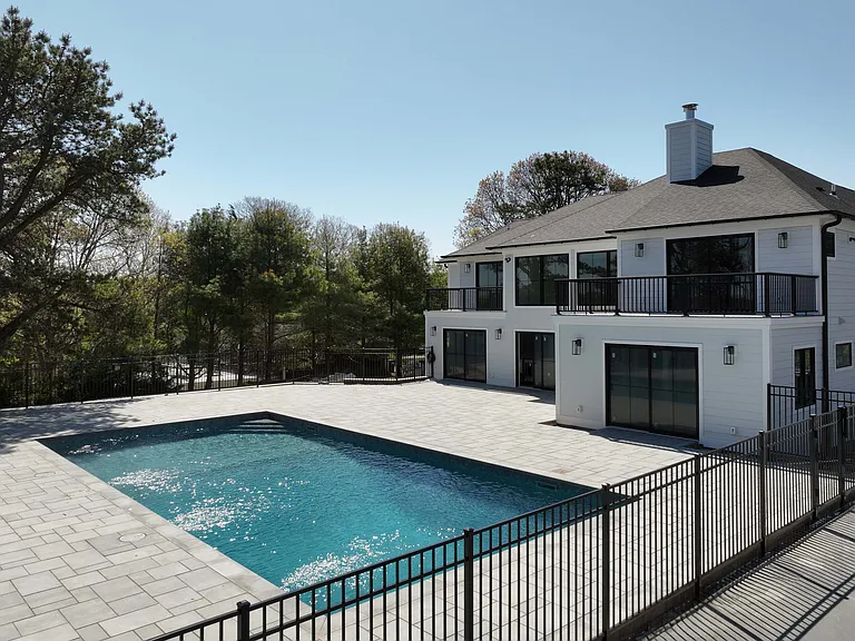 47 Hilltop Rd — Photo 27