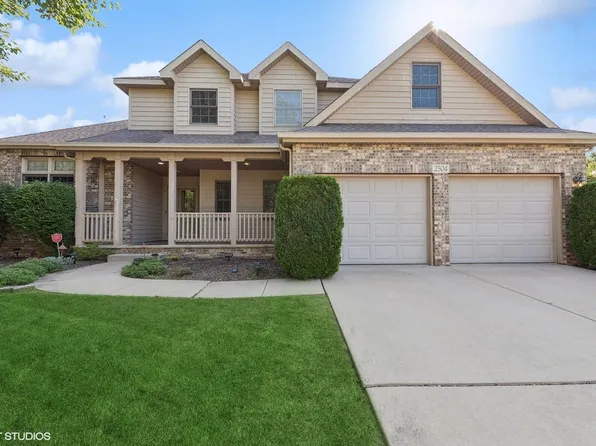 2504 Westminster Dr, Valparaiso, IN 46385