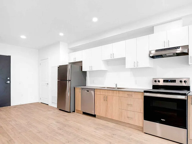 181 Elmira Rd S #418 — Photo 13