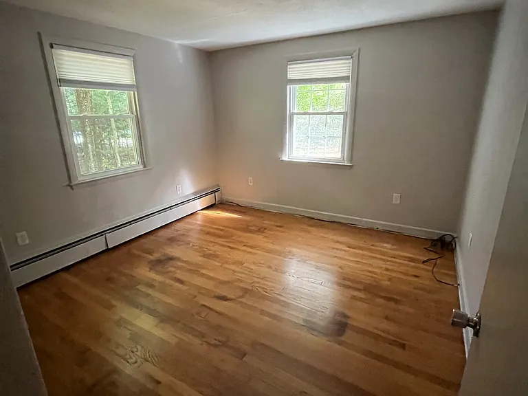 332 Richmond Rd — Photo 5