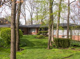 955 N 2nd Ave, St Charles, IL 60174