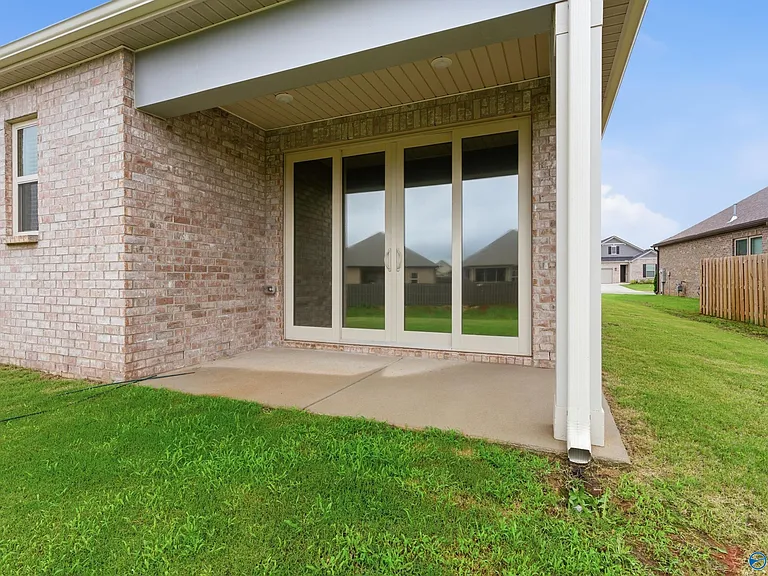 104 Cavern Ct — Photo 13