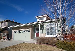 Move In condition !! On quiet cul-de-sac