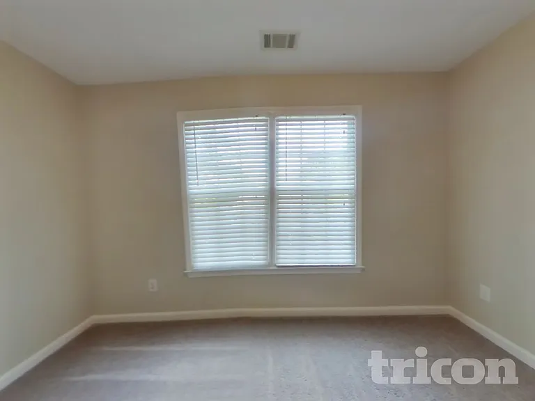 52 Paddington Pl — Photo 16