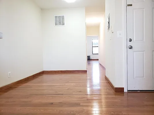 Rented by Voro, LLC | media 2