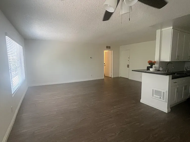 Ridgegate Apartments — Photo 12
