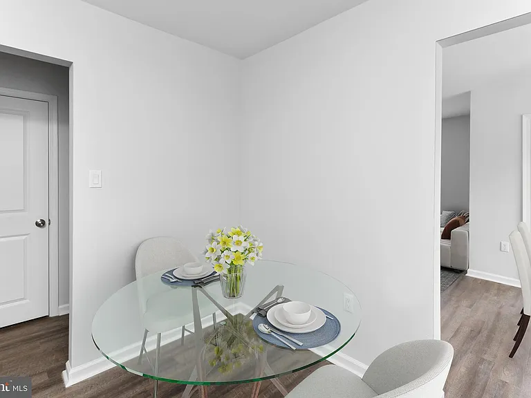 20-1 Florence Tollgate Pl #1 — Photo 13