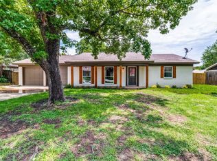 2213 Rex Cruse Dr, Sherman, TX 75092