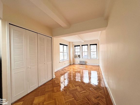 4th image of 126 W 73rd St APT 7A