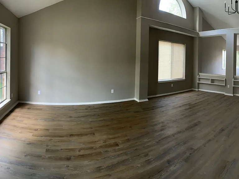 7801 Estates Way — Photo 7