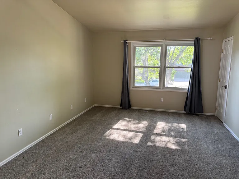 3201 Lochwood Dr — Photo 18