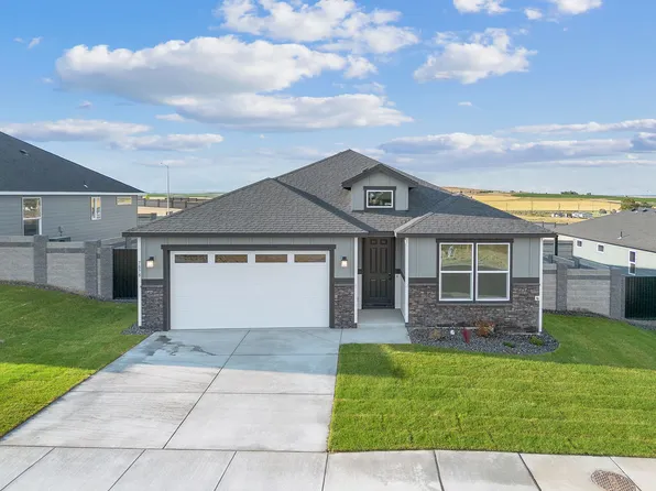 7878 Fortress St, West Richland, WA 99353