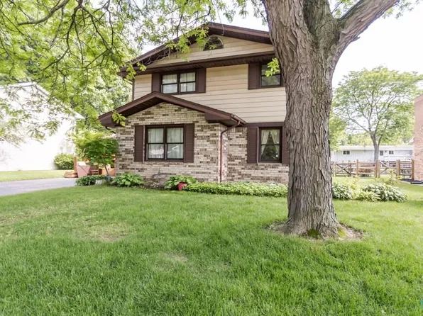 6421 Antoinette Ln, Maumee, OH 43537