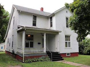 205 Gilbert St, Rossville, IL 60963