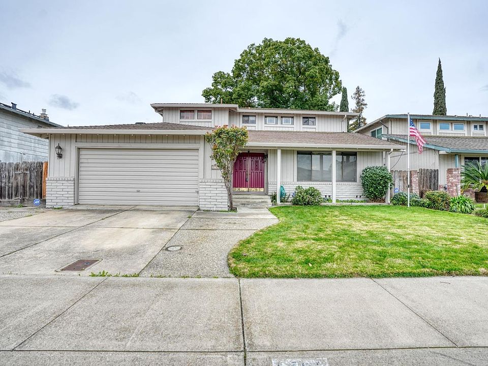 1st image of 1702 Wyatt Way