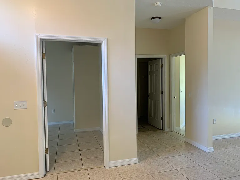48 Cordona Dr — Photo 40