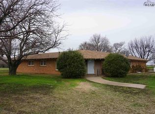 15112 State Highway 240 W, Electra, TX 76360