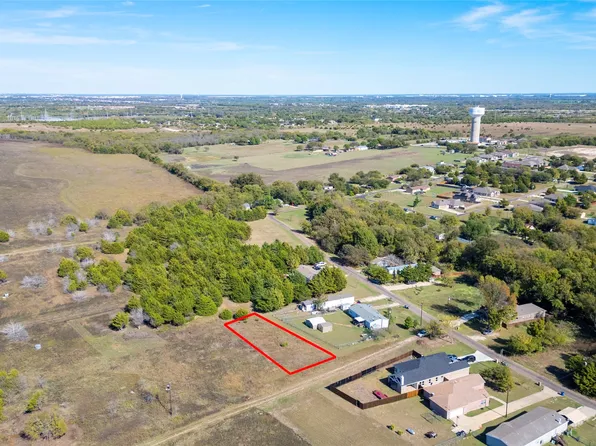 515 E Southbrook Ave, Red Oak, TX 75154