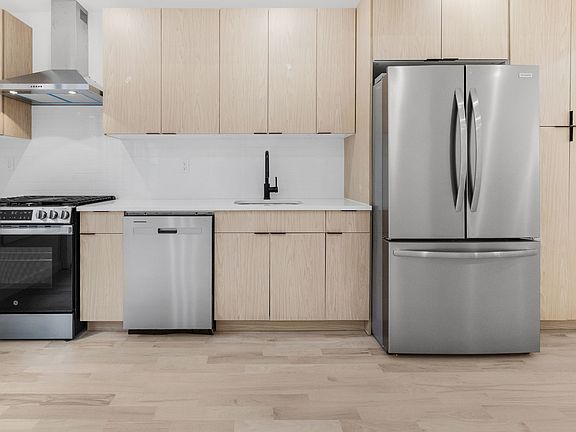 2nd image of 529 E 85th St #1F