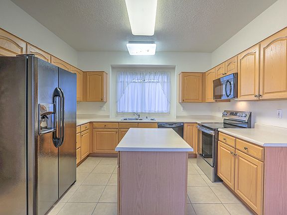 3rd image of 2106 Navajo Willow Dr NE