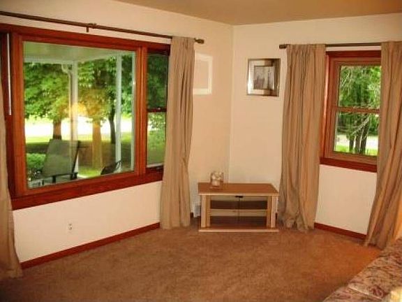 Living Rm-Picture Window
