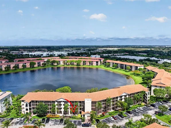 650 SW 138th Ave APT 105J, Pembroke Pines, FL 33027