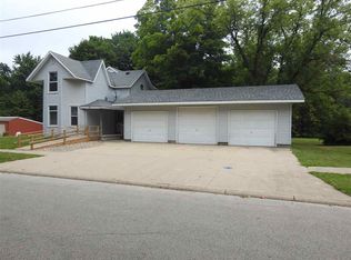 518 Columbia Ave, Sumner, IA 50674