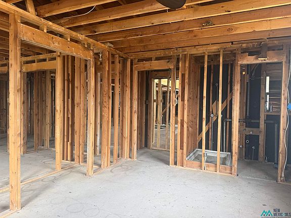 5th image of 710 Lori Ln